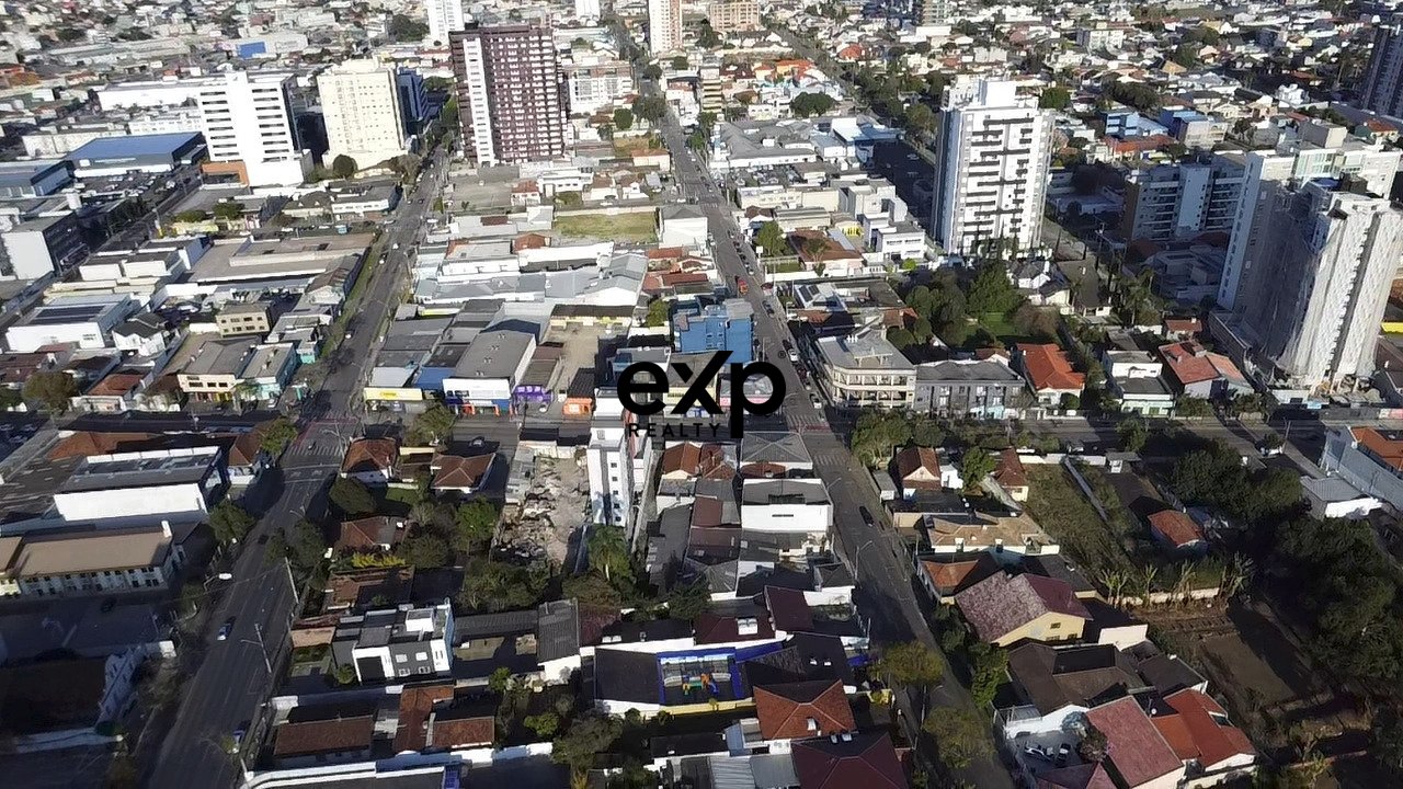 Terreno à venda em São José dos Pinhais, Barão do Cerro Azul 1344 Centro São José dos Pinhais 83005-430, 588 m²