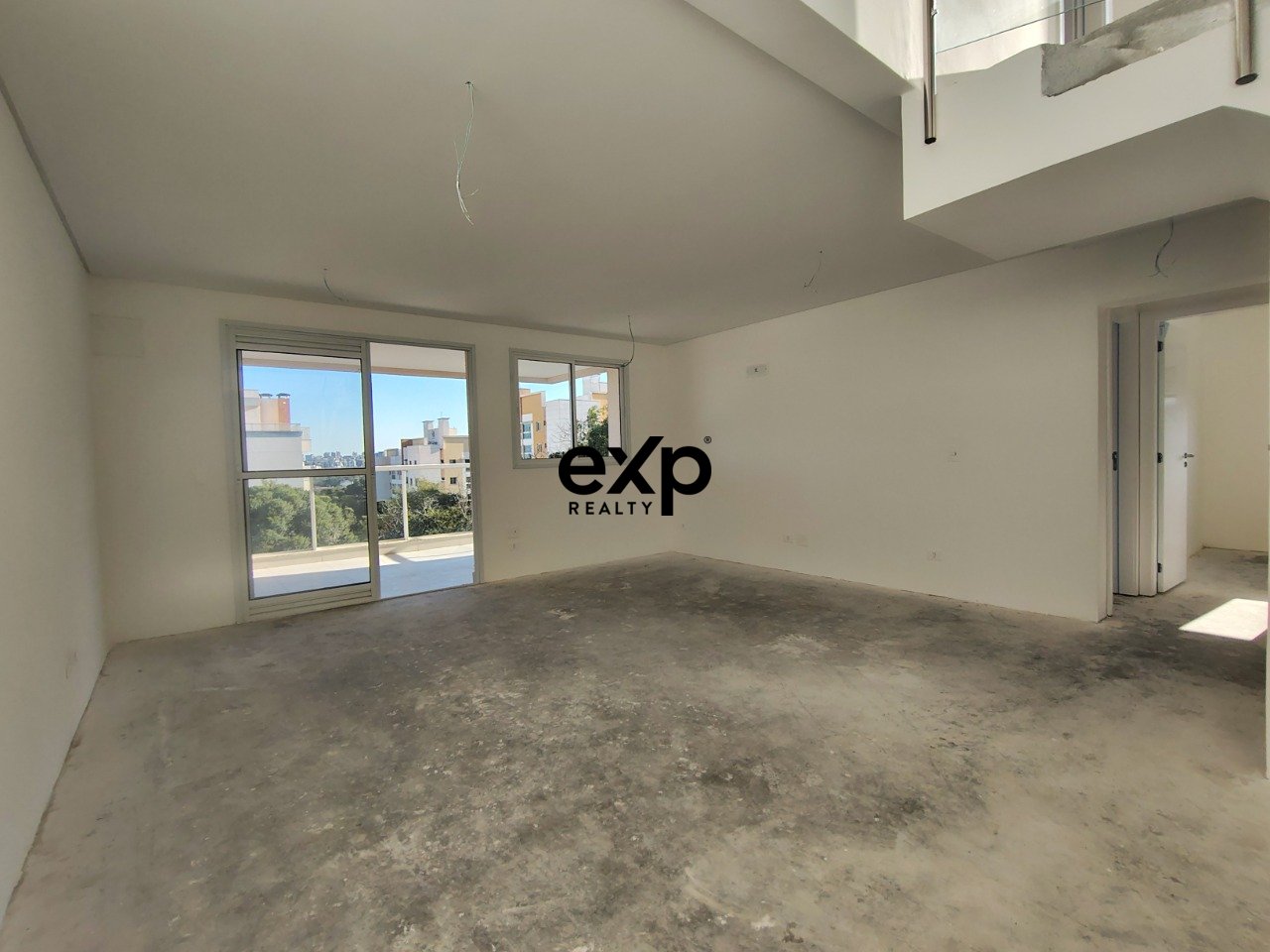 Cobertura duplex com 3 quartos no Bacacheri