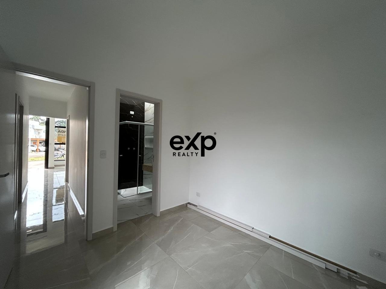 Excelente casa em condomínio fechado