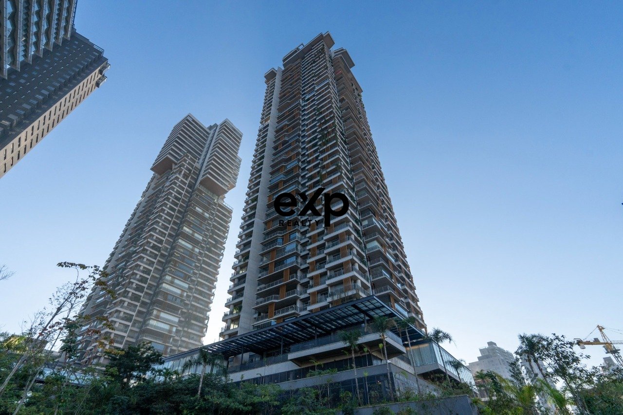 Apartamento á venda 195m²