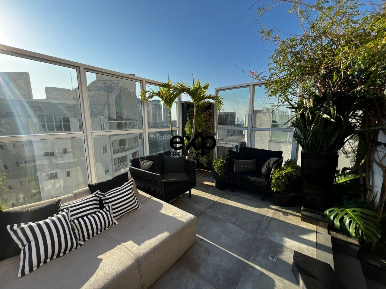 Cobertura Duplex 315 m com vista livre incrível para a Ponte Estaiada-aceita permuta por Cobertura maior
