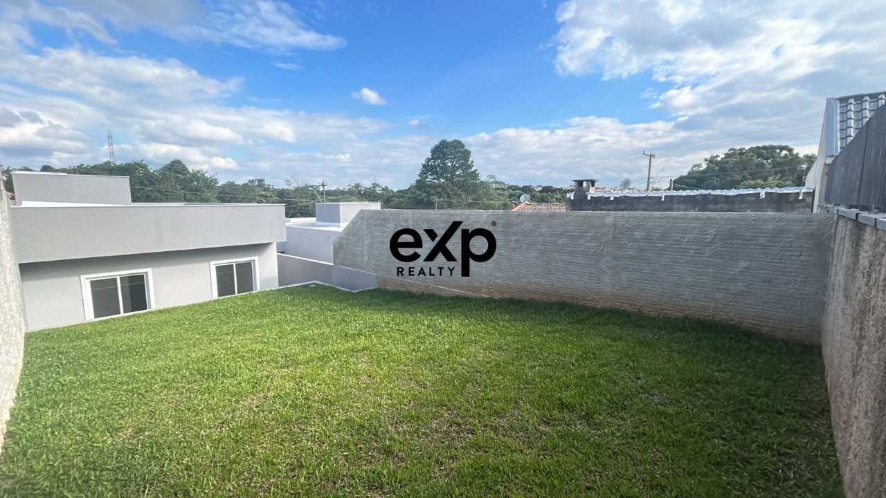 Casa Moderna à Venda - Excelente Espaço de Terreno e Localização Privilegiada - Unidade 02