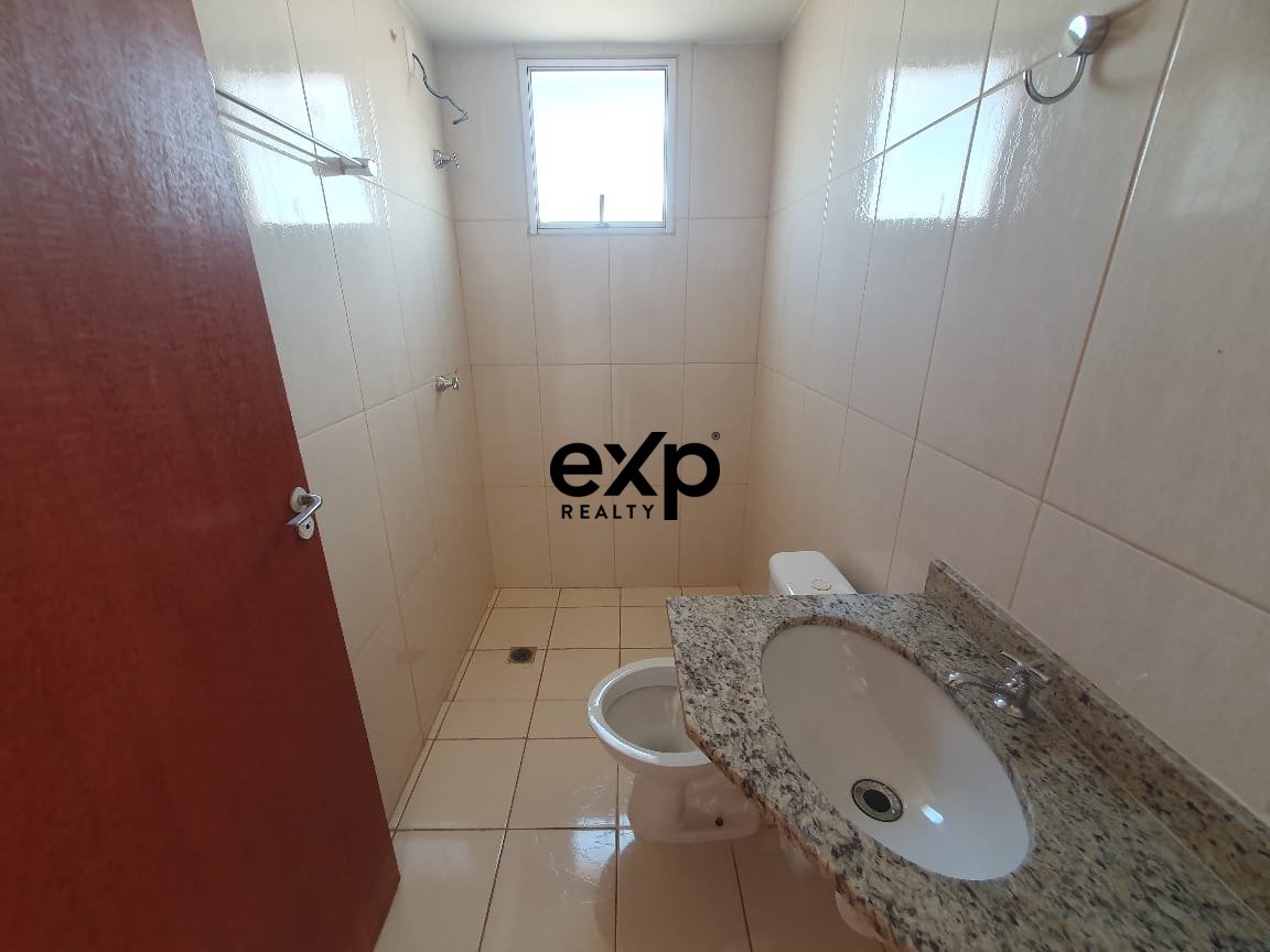 QR 406 - Samambaia Norte apartamento 3 quartos
