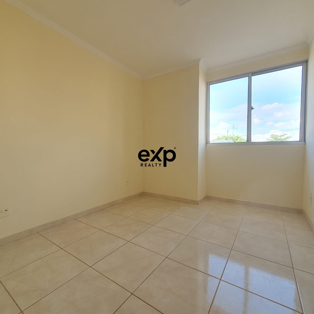 QR 406 - Samambaia Norte apartamento 3 quartos