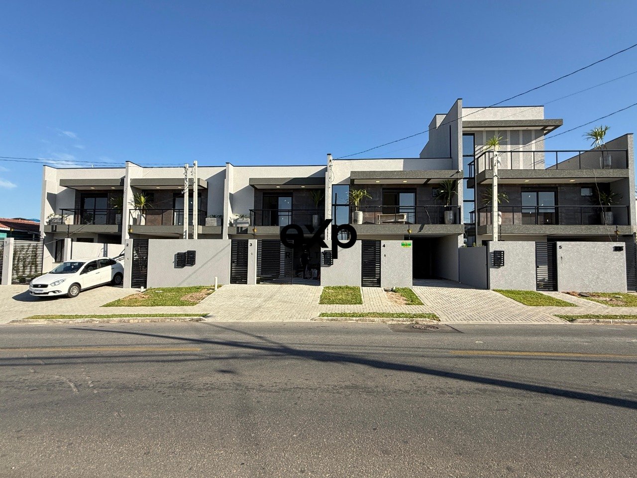 Sobrado alto padrão - Pinhais