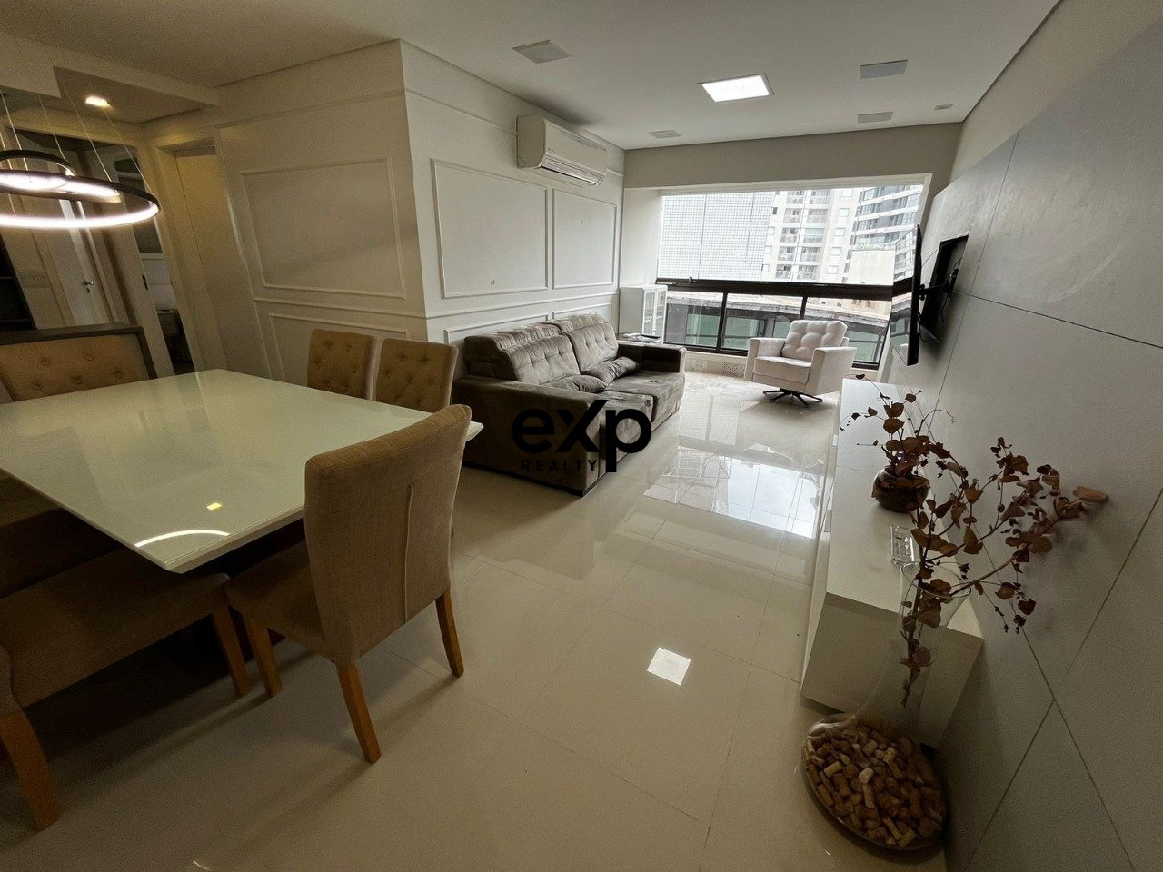 Apartamento de 2 quartos de frente ao Insper na Vila Olímpia SP=alugado