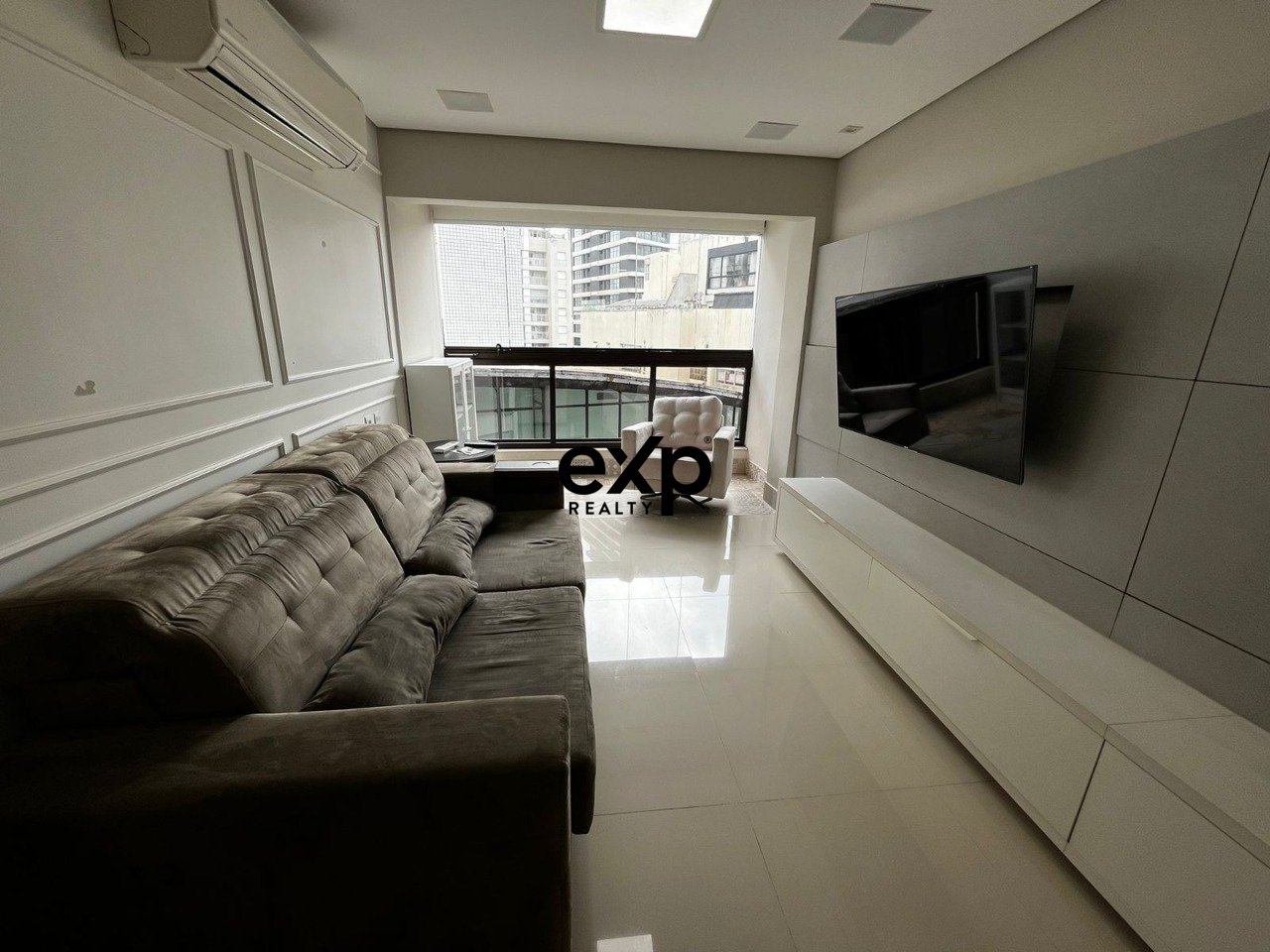 Apartamento de 2 quartos de frente ao Insper na Vila Olímpia SP=alugado