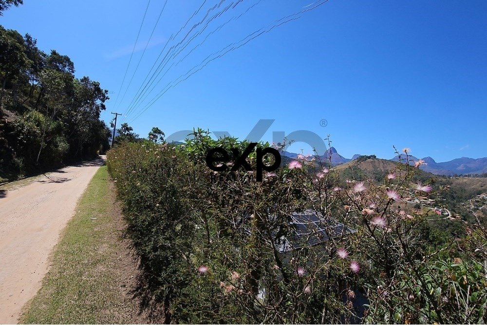 Lote Exclusivo no Condomínio Mundéus em Itaipava - com 2.527,03 m² por R$ 400.000,00 - Petrópolis, RJ