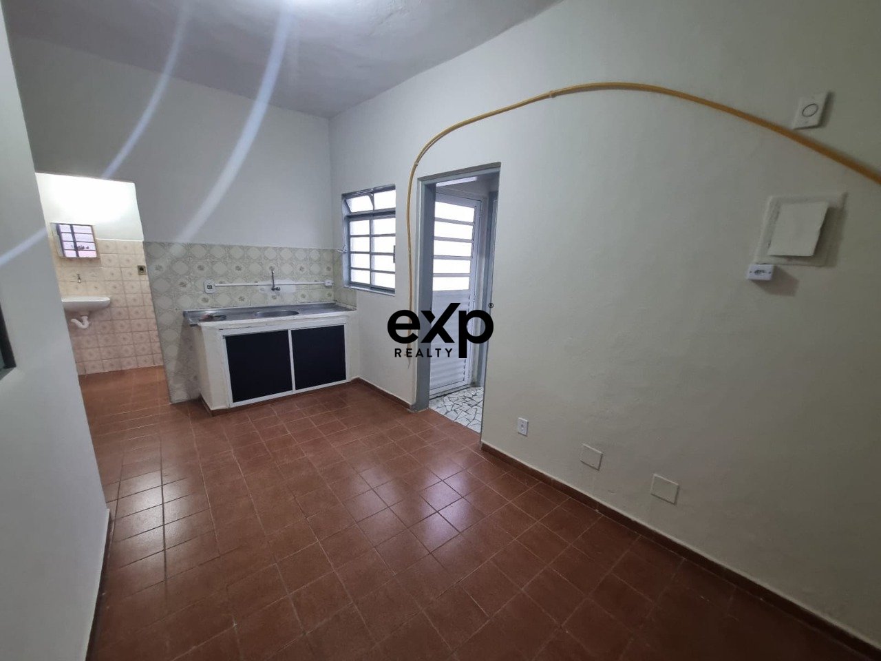 Apartamento espaçoso com 1 dormitório