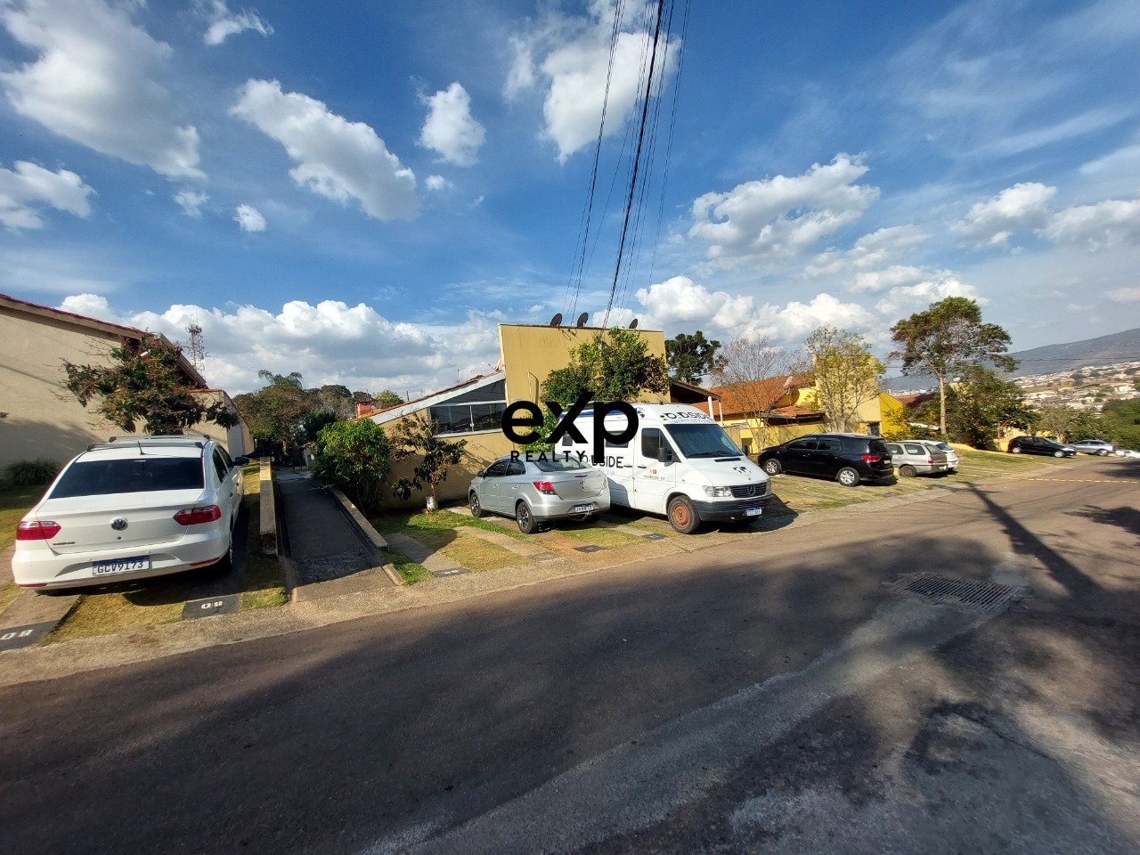 Casa à venda em Atibaia, Fazenda Nova União 85 Jardim Colonial Atibaia 12948-511, 63 m²