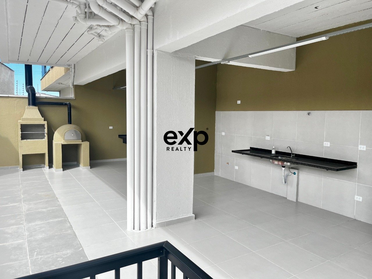 Loft MOBILIADO com 1 dormitório a 100 metros da Praia do Perequê-Açu - Ubatuba/SP