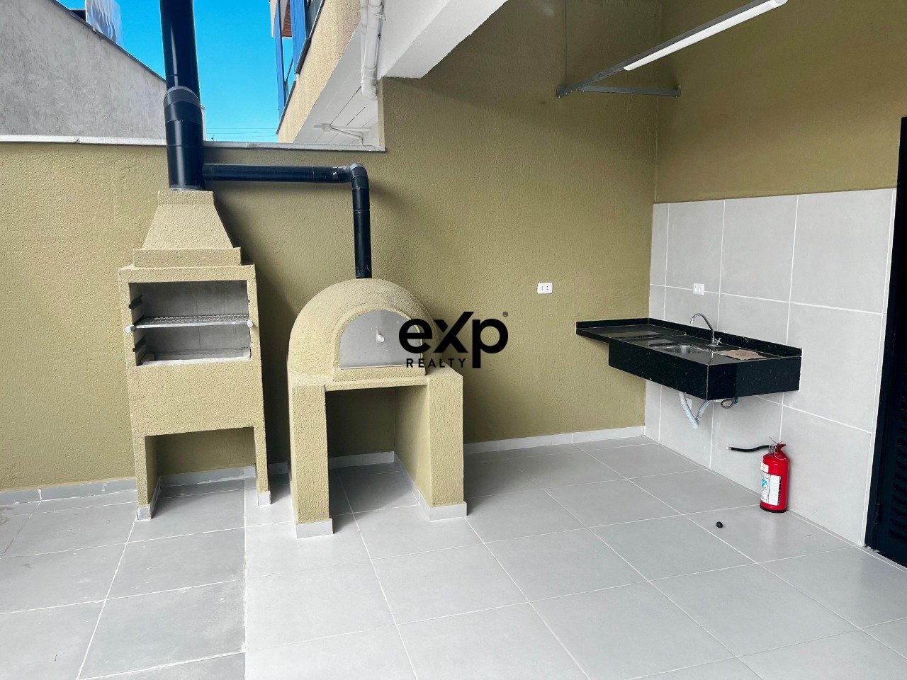 Loft MOBILIADO com 1 dormitório a 100 metros da Praia do Perequê-Açu - Ubatuba/SP