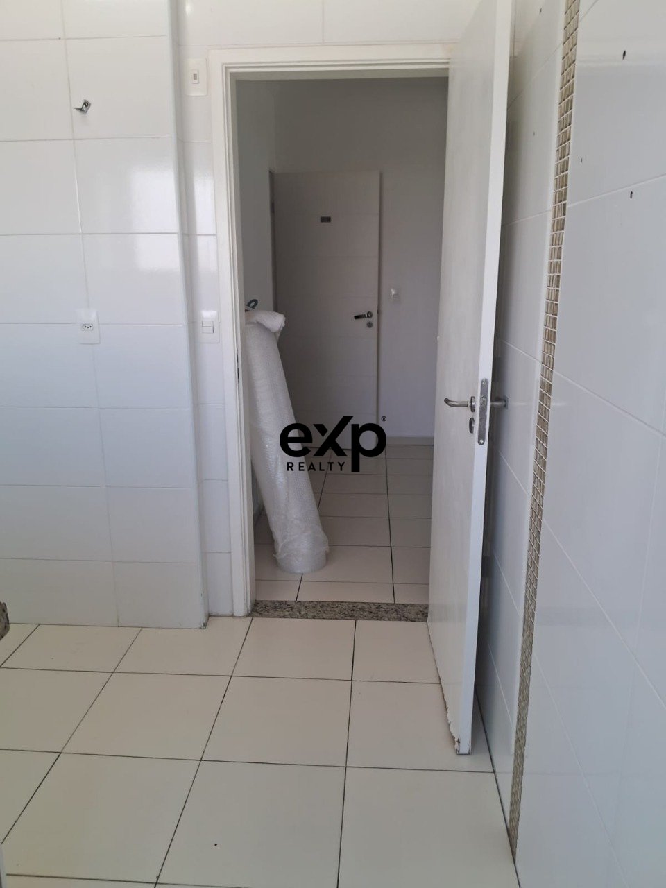 Apartamento a venda no bairro Canto do Forte