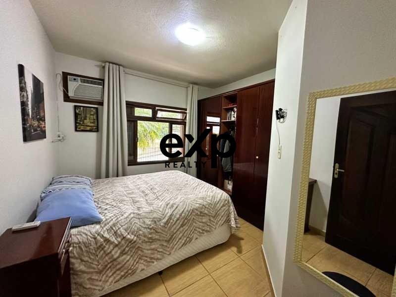 Casa ampla com suíte e área de festas no Loteamento Primavera - Blumenau