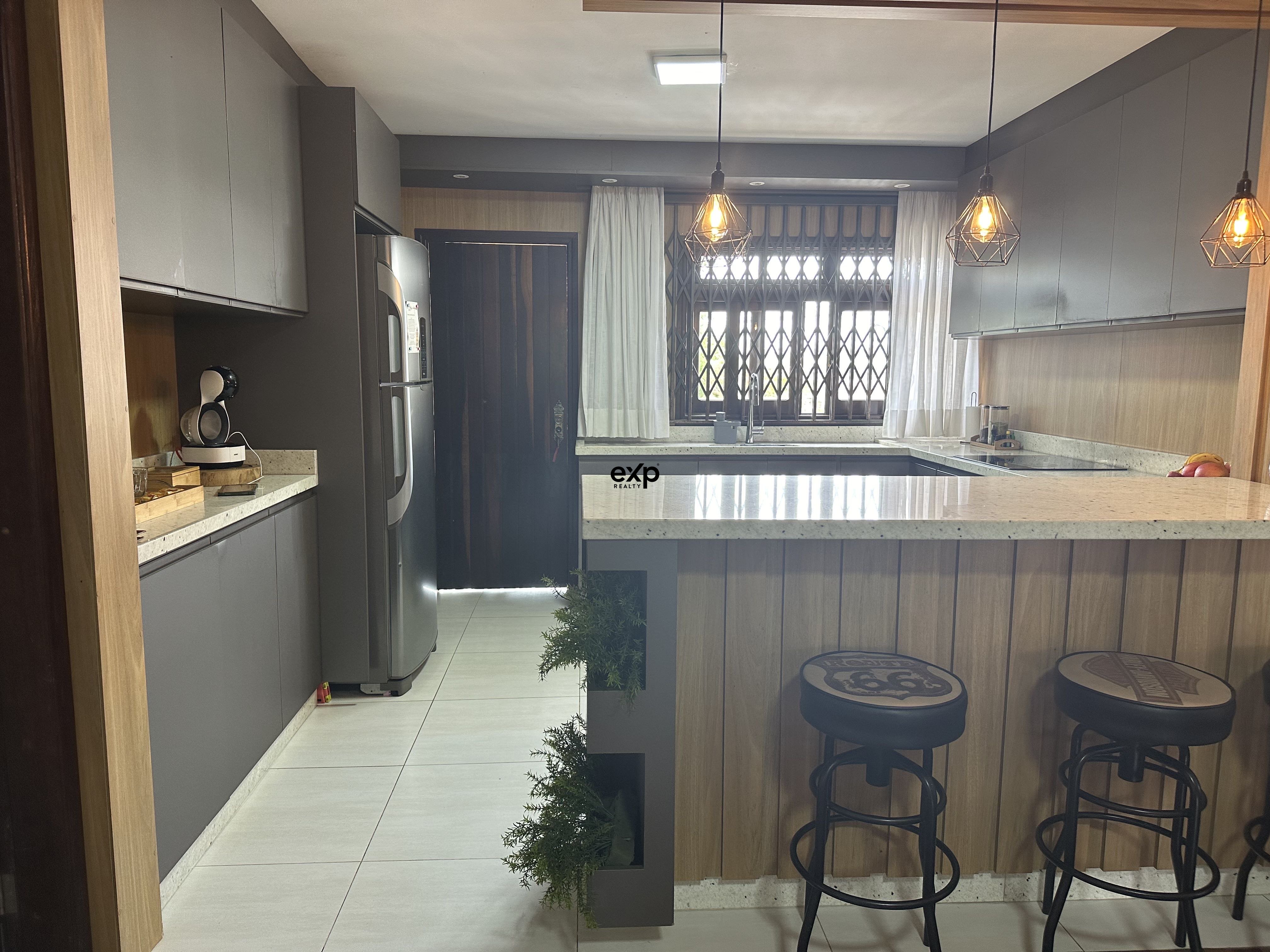 Corner House with Underground Garage 3