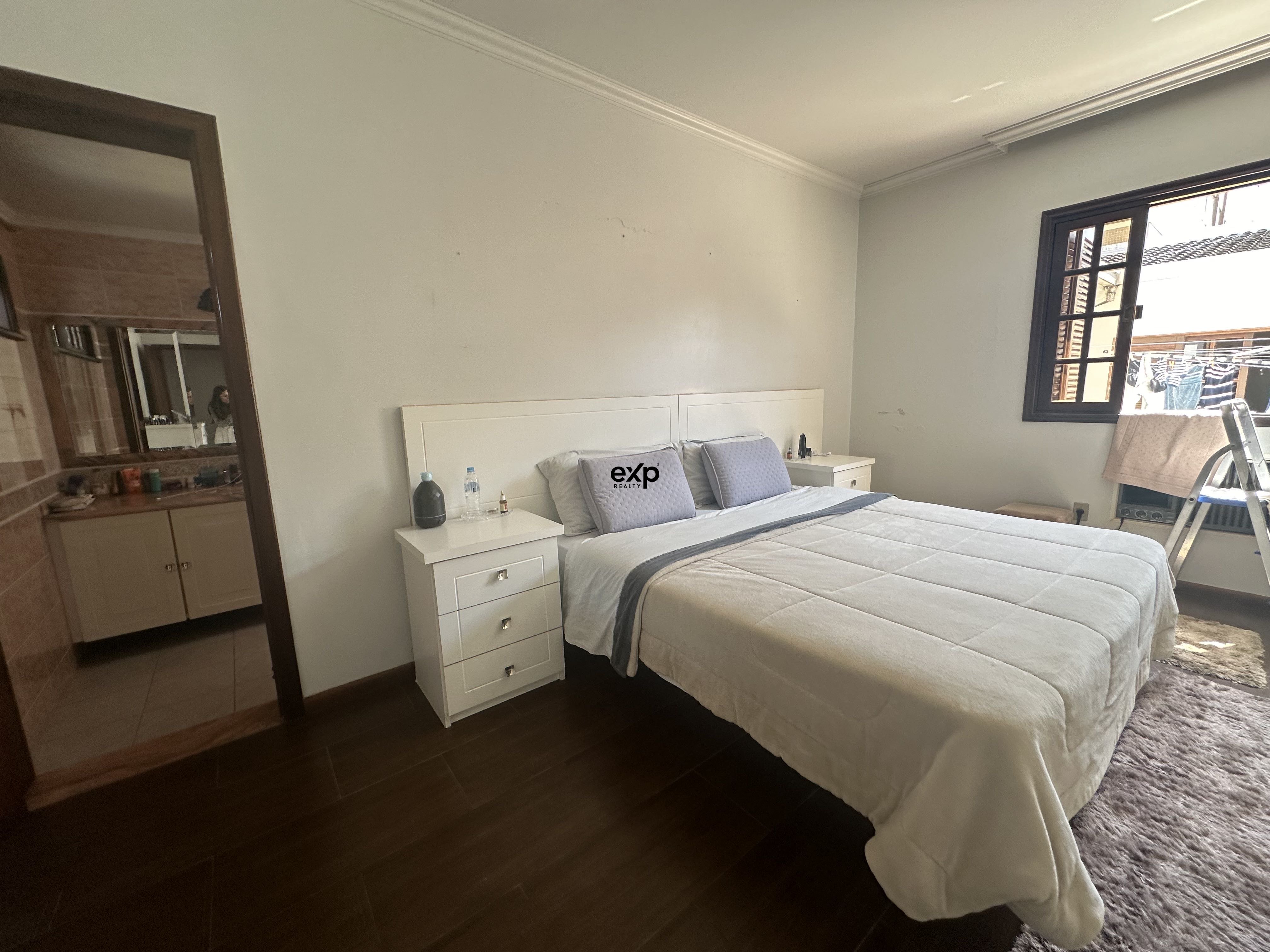 Casa Comercial com localização estratégica em Ponta Grossa
