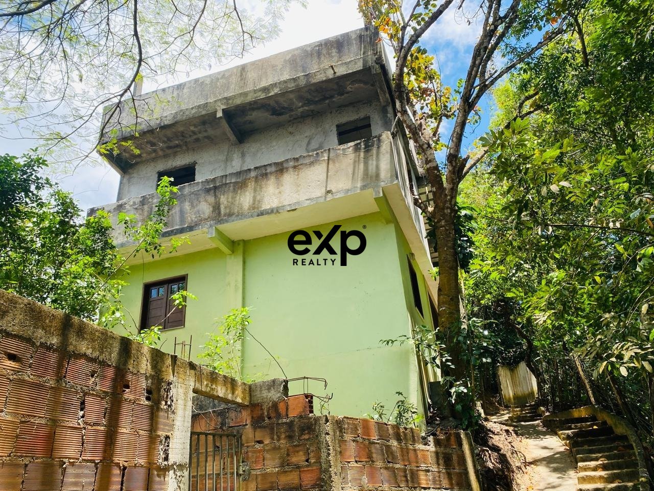 Imóvel em ótima localização, perto de Comércio, Serviços e a Beleza Natural