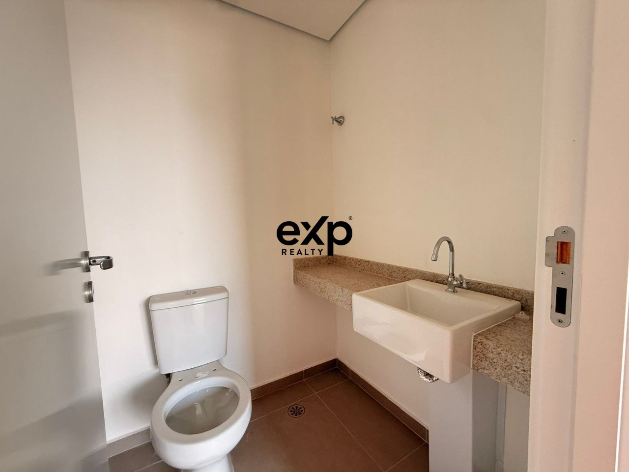 Brooklin com 2 suítes 2 dormitórios e 1 vagas de garagem