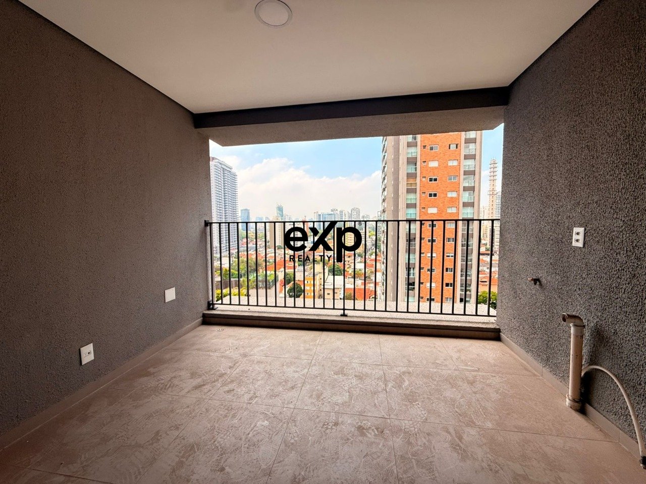 Brooklin com 2 suítes 2 dormitórios e 1 vagas de garagem