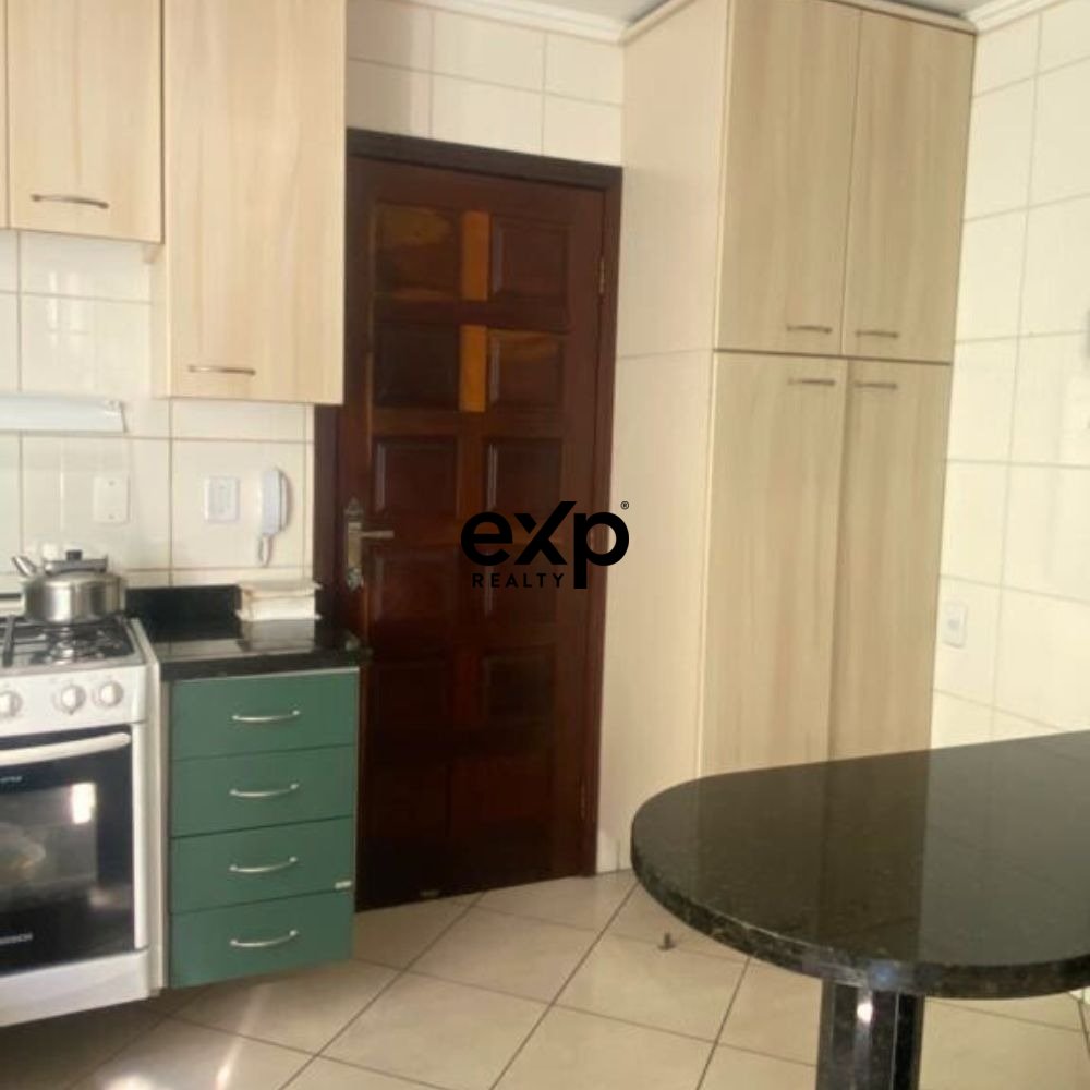 Casa com 4 quartos no Portão