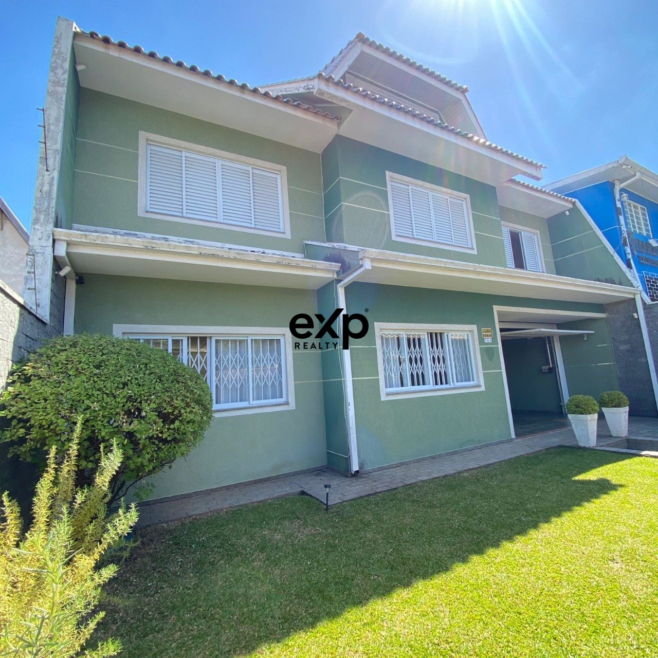 Casa com 4 quartos no Portão