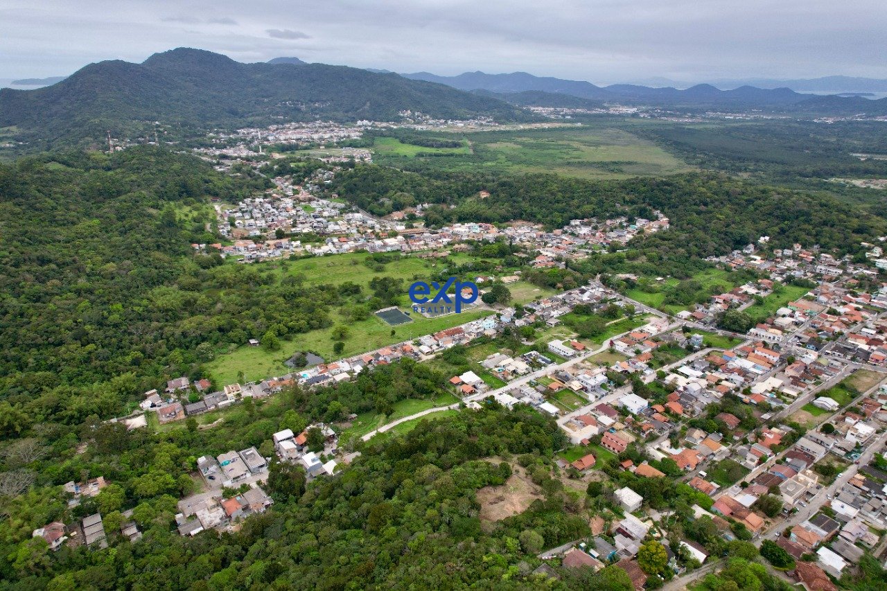 Ótima Área com 35.100 m2 a venda em Cachoeira do Bom Jesus - Florianopolis
