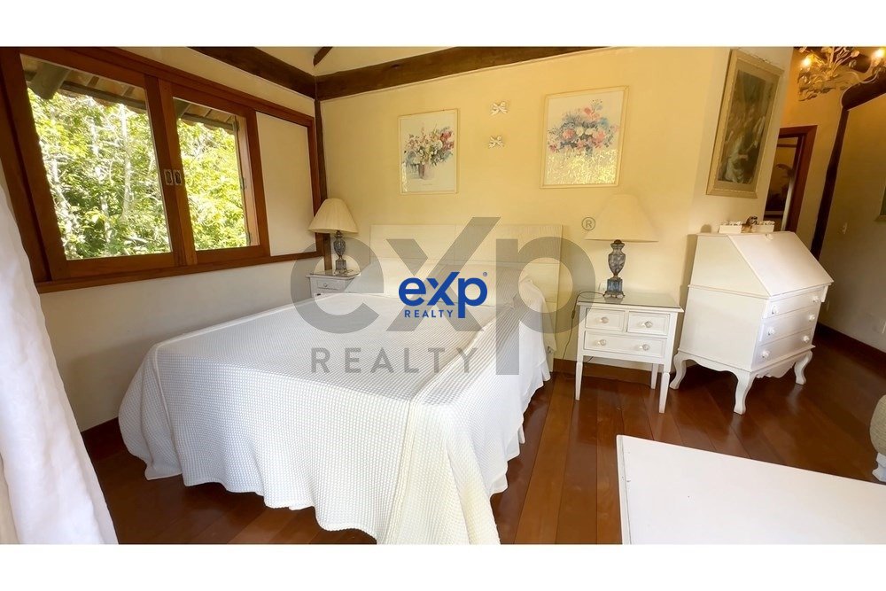Casa à Venda no Condominio Vale da Boa Esperança (porteira fechada), 8.766 m² por R$ 3.000.000 - Itaipava (Vale do Cuiabá) - Petrópolis/RJ