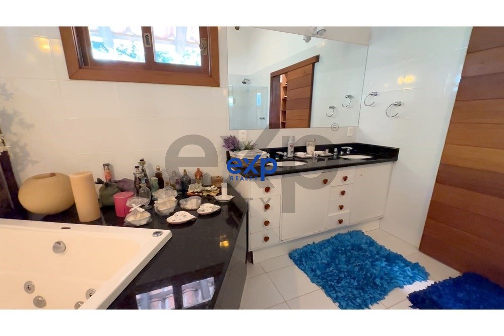 Casa à Venda no Condominio Vale da Boa Esperança (porteira fechada), 8.766 m² por R$ 3.000.000 - Itaipava (Vale do Cuiabá) - Petrópolis/RJ