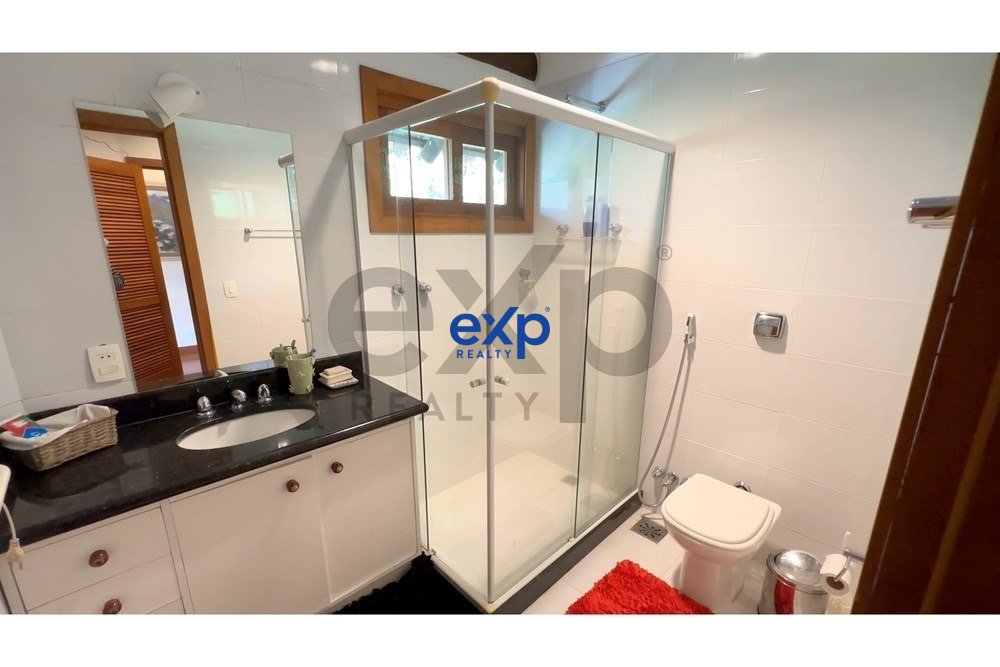 Casa à Venda no Condominio Vale da Boa Esperança (porteira fechada), 8.766 m² por R$ 3.000.000 - Itaipava (Vale do Cuiabá) - Petrópolis/RJ
