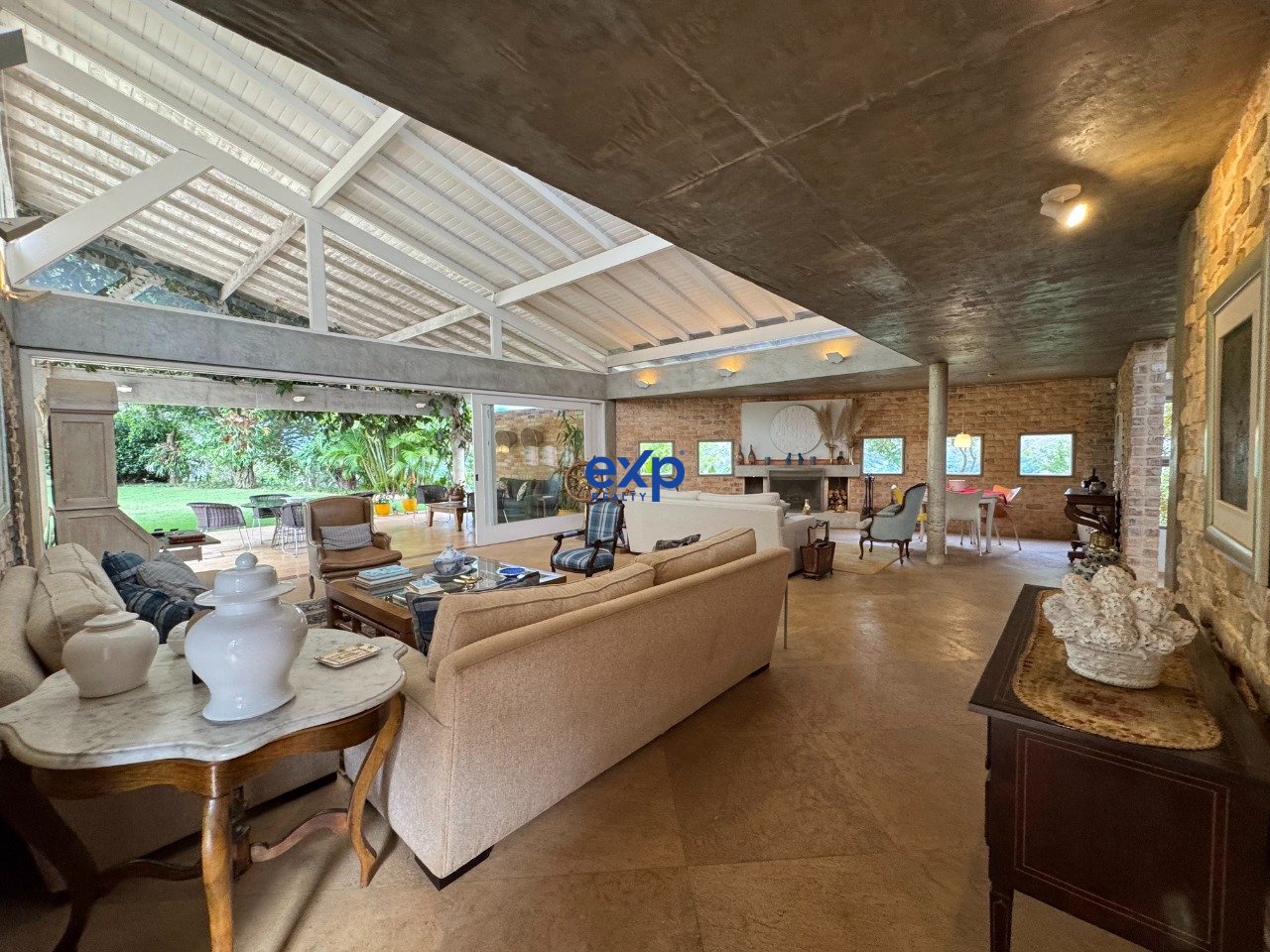 Casa à Venda no Condomínio Mundéus, 714,87 m² por R$ 3.950.000,00 - Itaipava