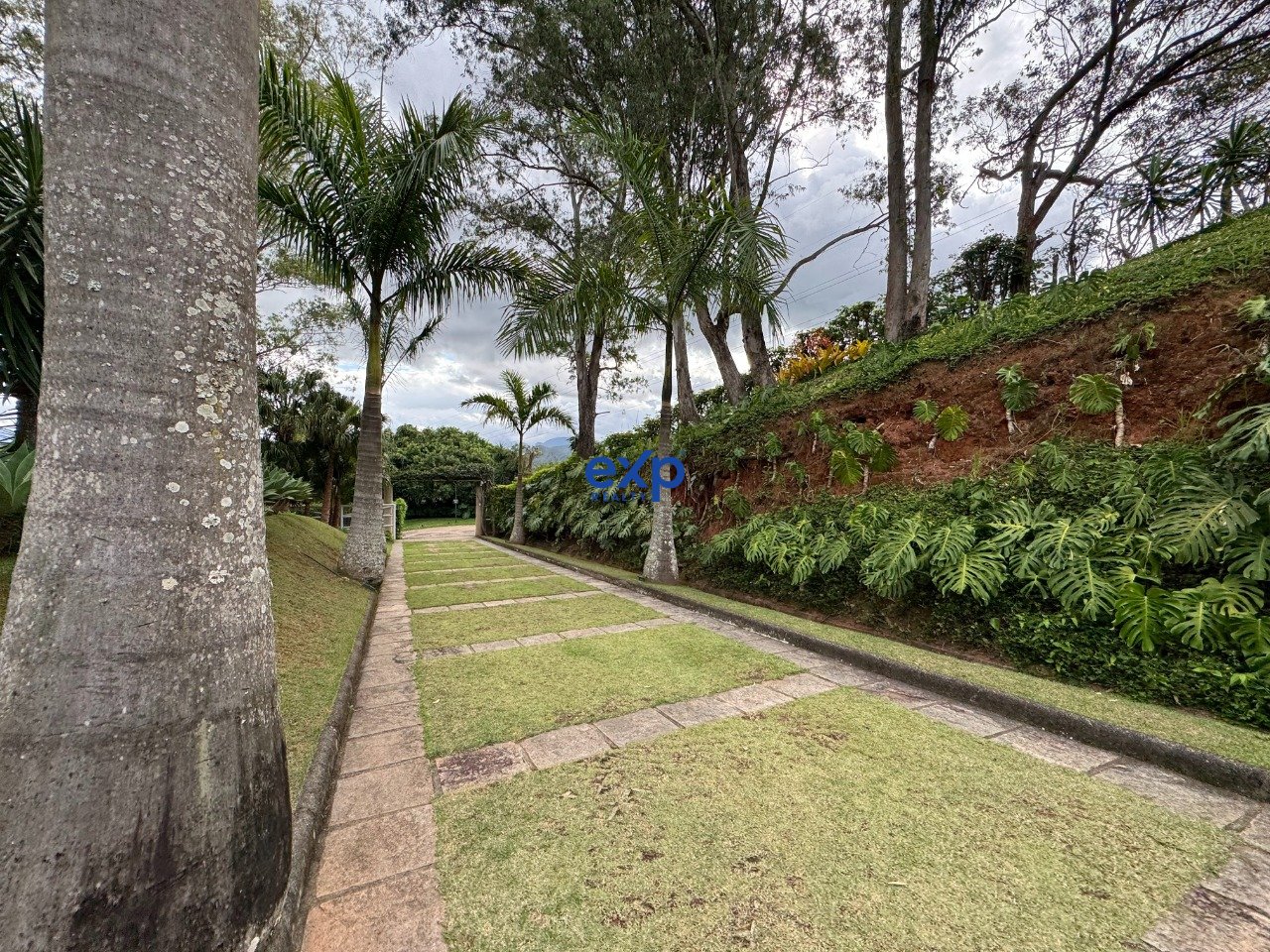 Casa à Venda no Condomínio Mundéus, 714,87 m² por R$ 3.950.000,00 - Itaipava