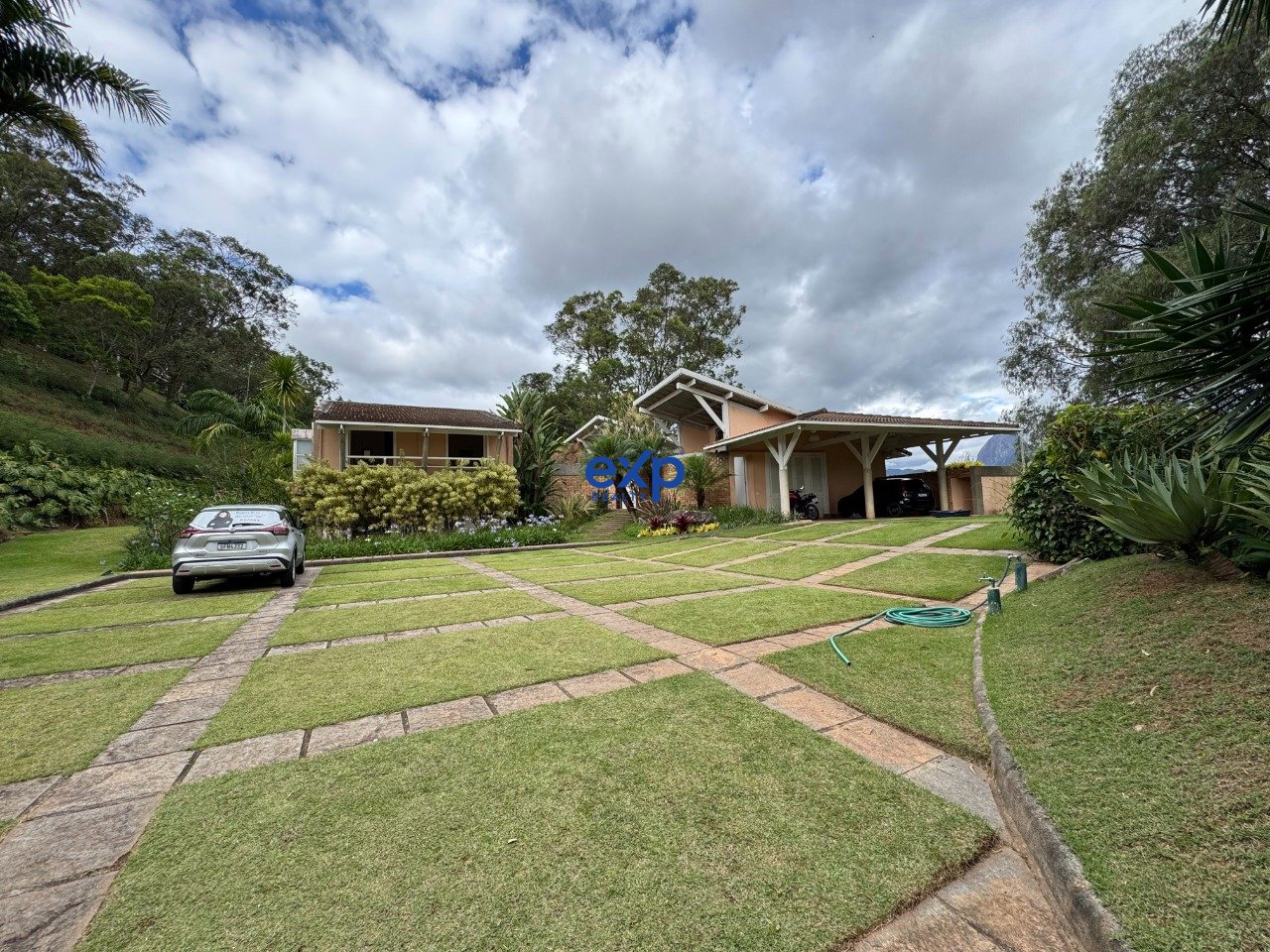 Casa à Venda no Condomínio Mundéus, 714,87 m² por R$ 3.950.000,00 - Itaipava