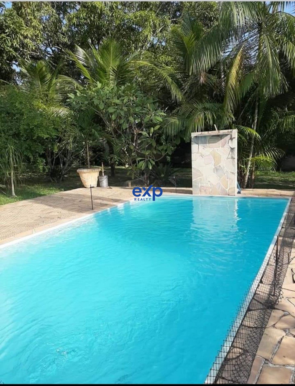 CASA DE CAMPO à Venda em Pindobal - Maricá