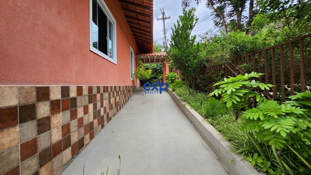 Casa à Venda em Teresópolis - 3 Quartos, 200m²