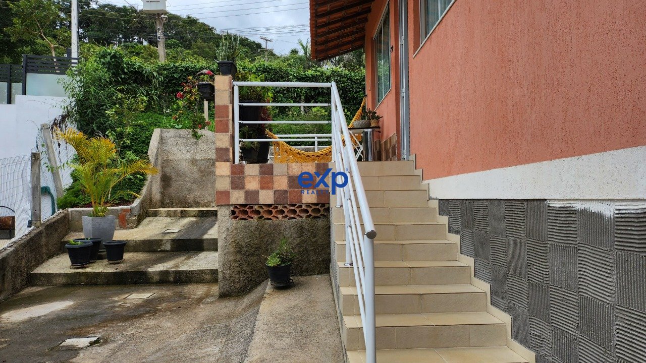 Casa à Venda em Teresópolis - 3 Quartos, 200m²