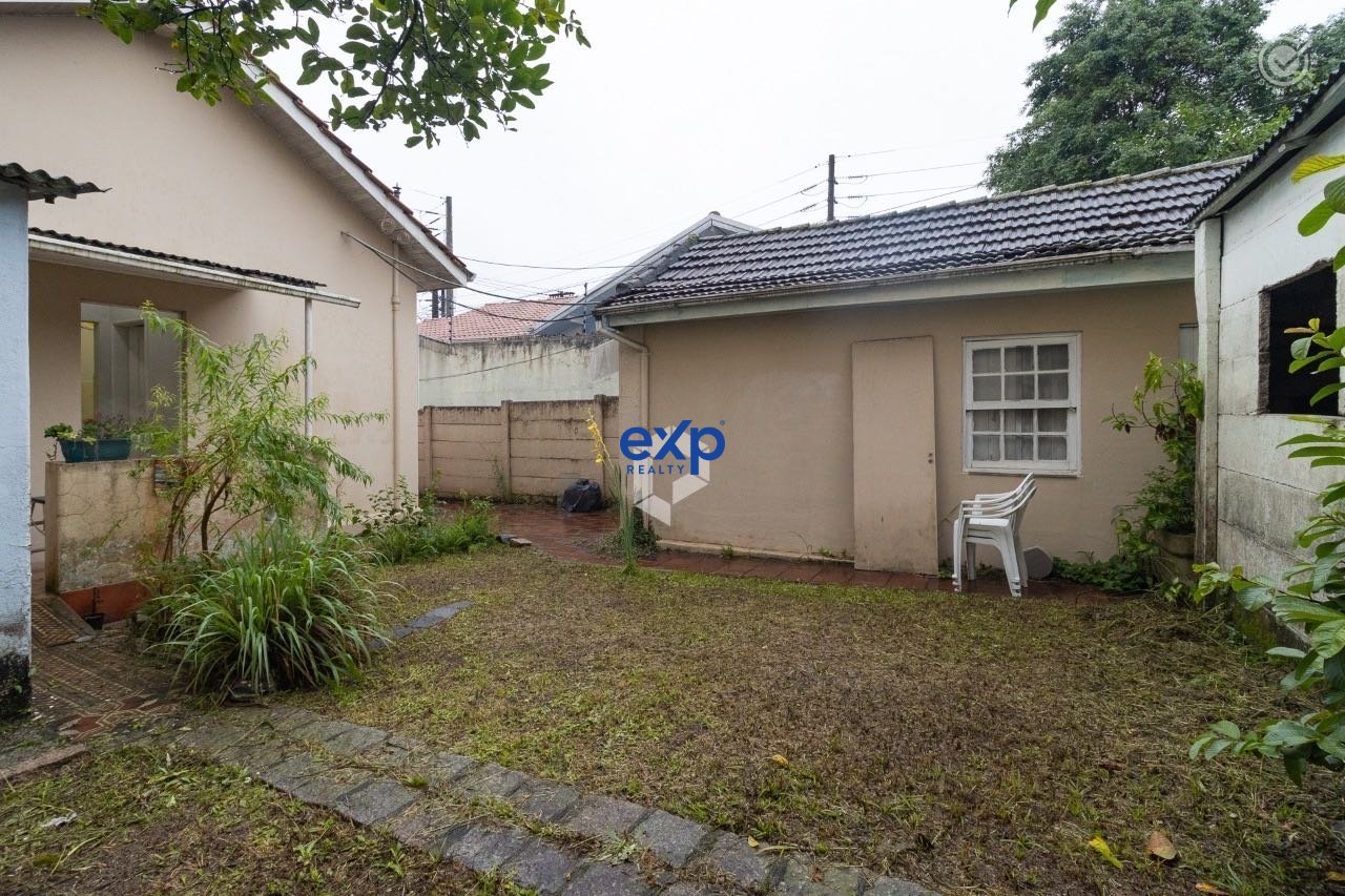 Terreno à Venda em Curitiba no Bairro Água Verde!