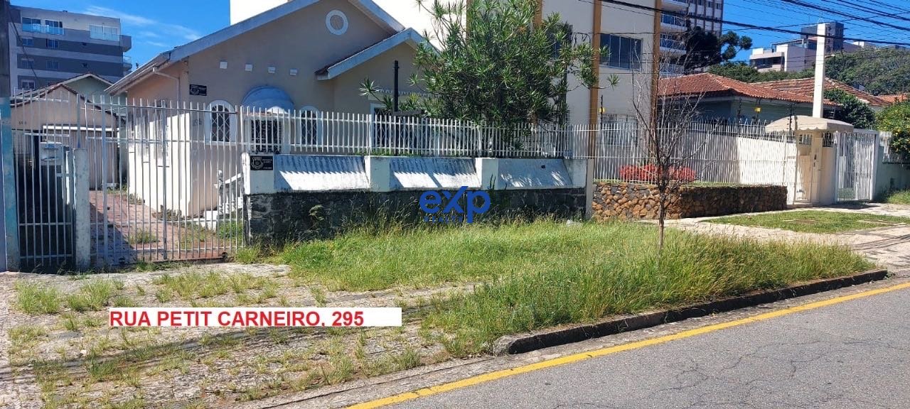 Terreno à Venda em Curitiba no Bairro Água Verde!