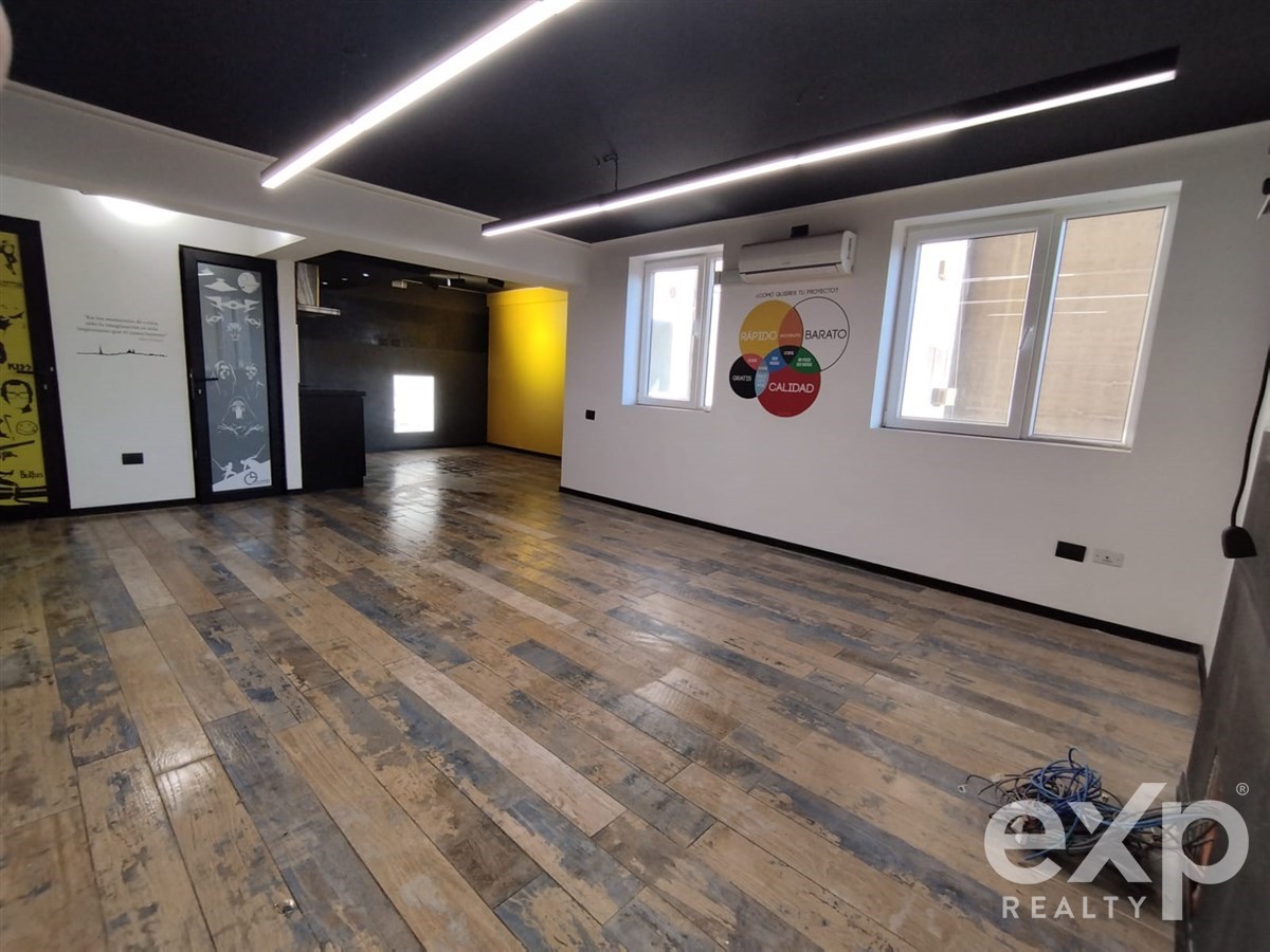 Oficina en alquiler en Santiago, Huerfanos 1022