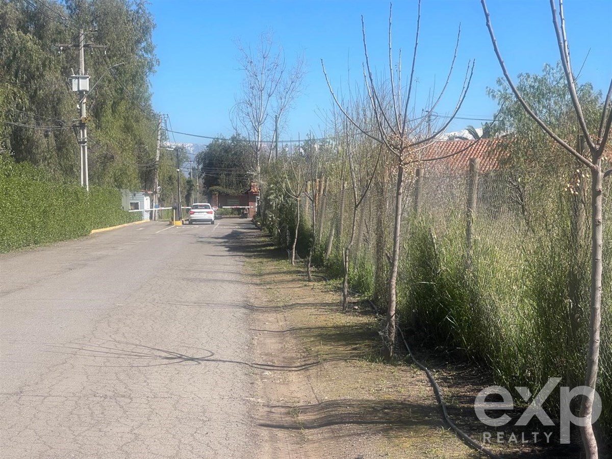 Sitio en Colina