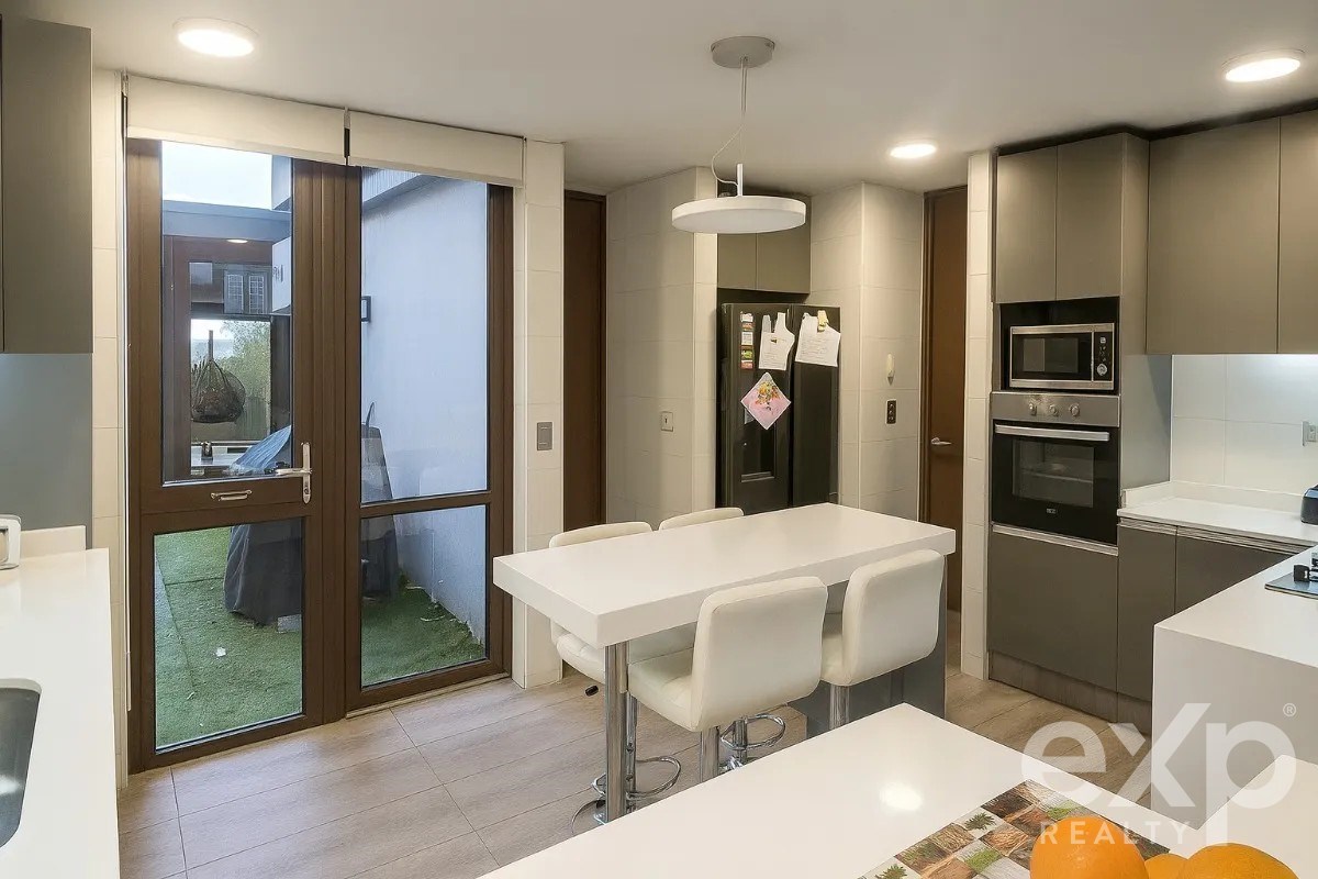 Casa en venta en Colina, AV CHAMISERO 17985