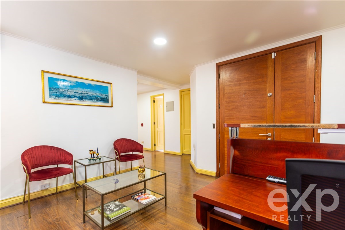 Oficina en venta en Las Condes, Asturias 271