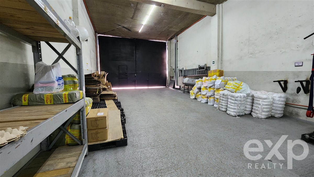 Industrial en alquiler en Santiago, Andes 2826