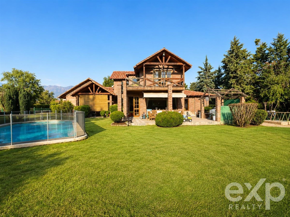 House for rent in Colina, Tercera Transversal Polo 2 Manquehue 24