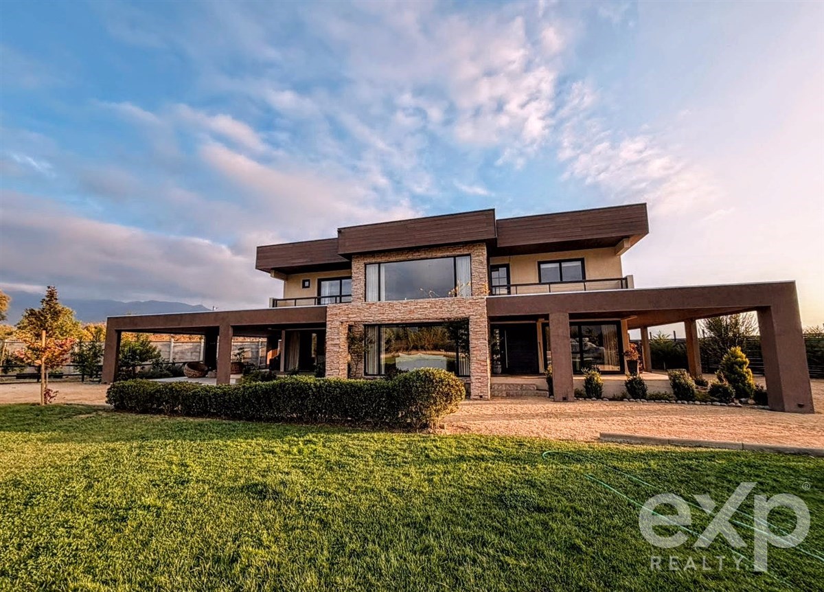 Casa en venta en Olmué, Los Queltehues, 300 m²