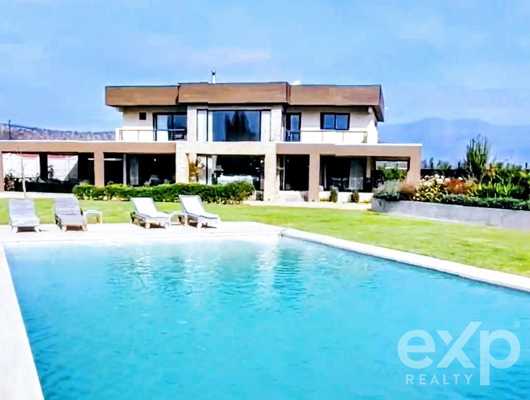 Casa en venta en Olmué, Los Queltehues, 300 m²