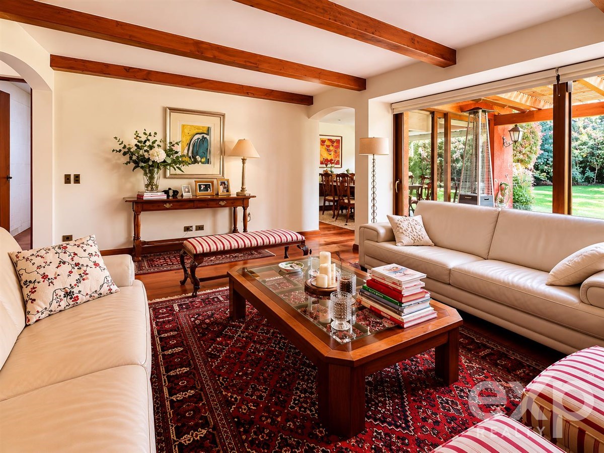 Casa en venta en Lo Barnechea, Camino del Yunque  13398