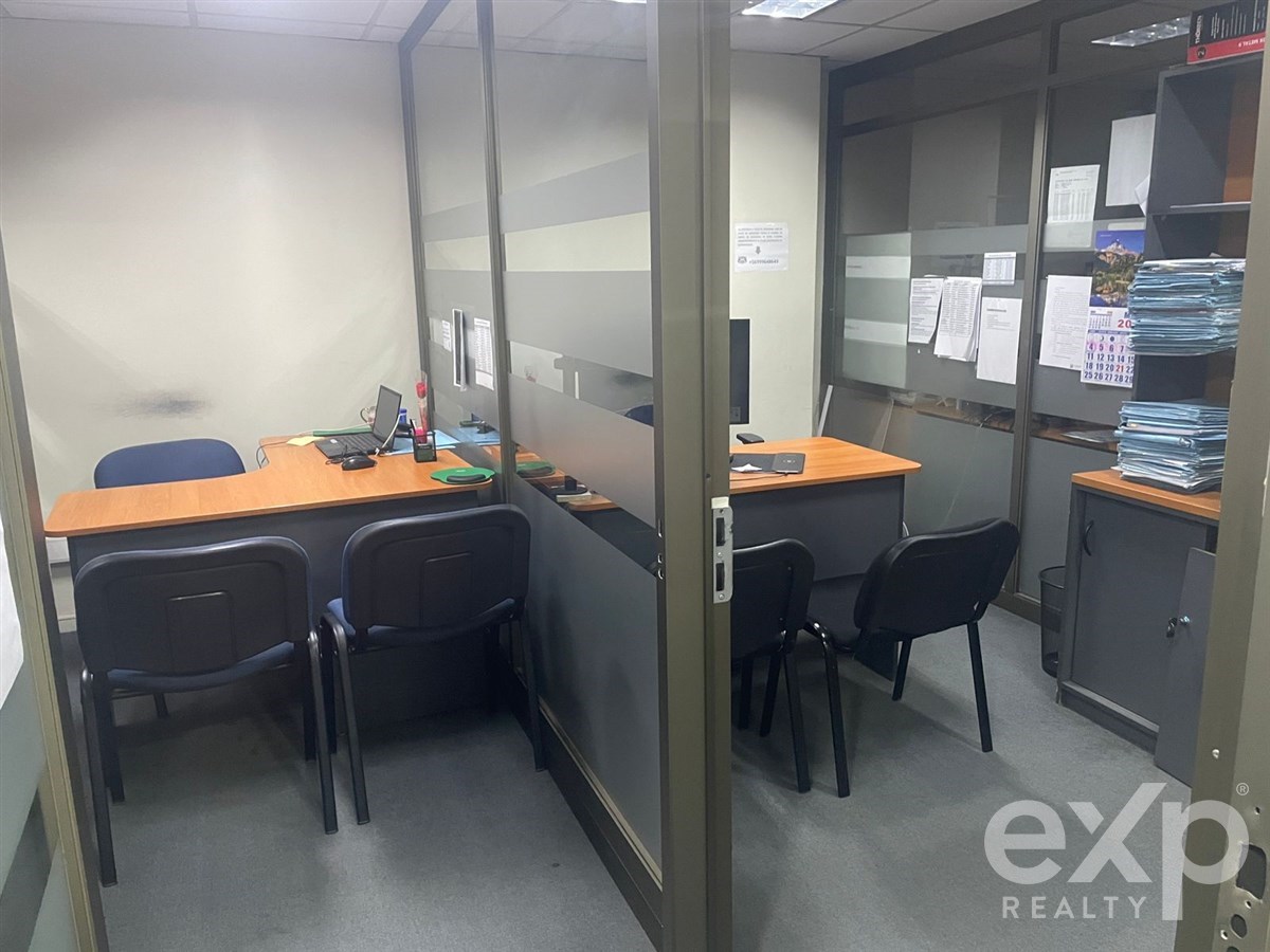 Oficina en alquiler en Concepción, Freire 867