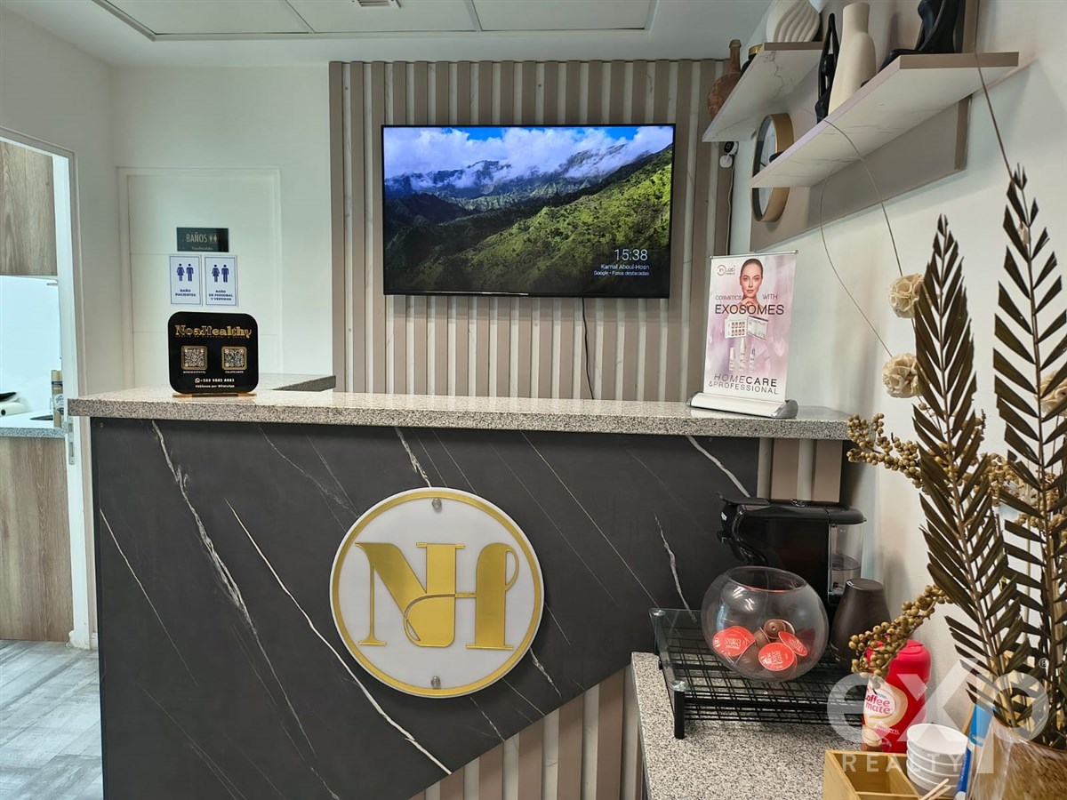Oficina en venta en Ñuñoa, Av. Irarrazaval  2401