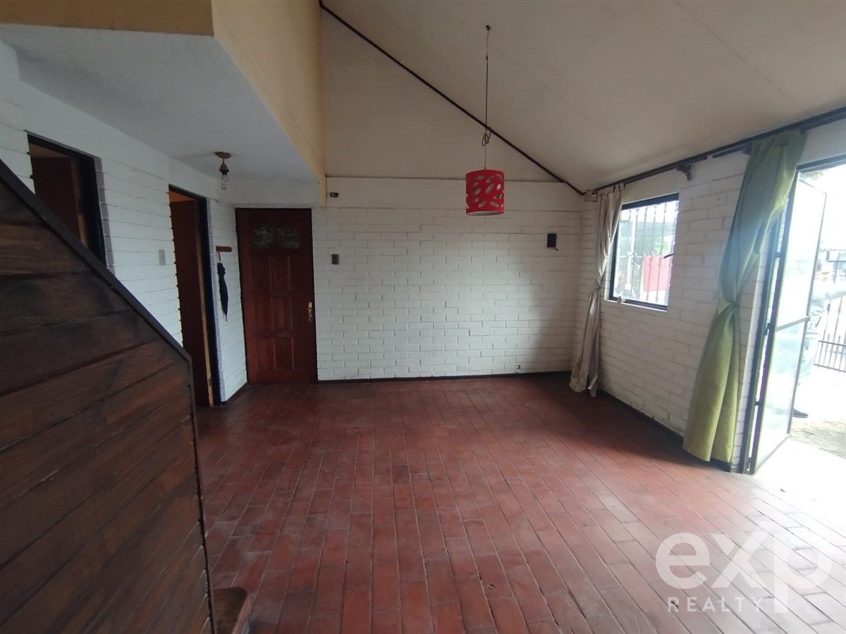 Casa en venta en Macul, Marathon  5526