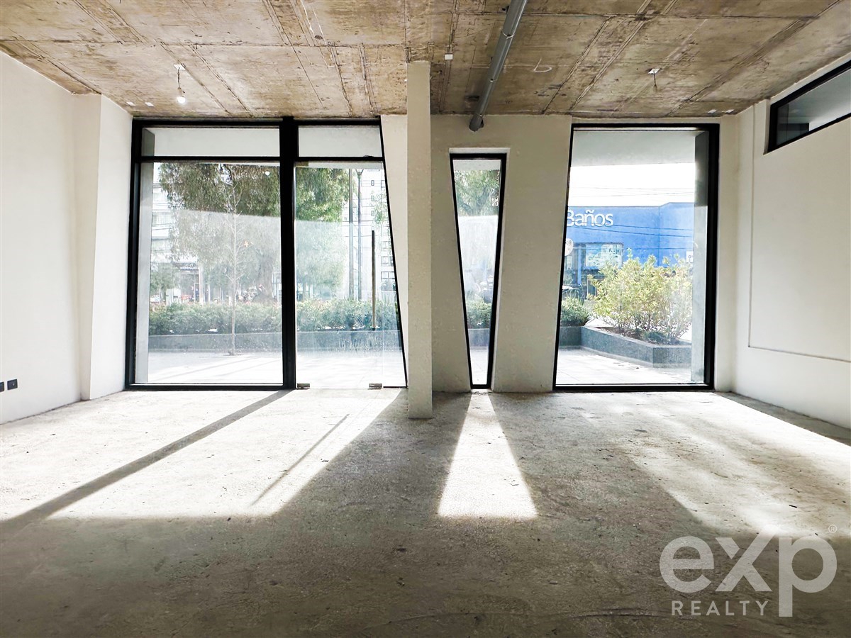 Local Comercial en alquiler en Las Condes, Av. Las Condes 7039